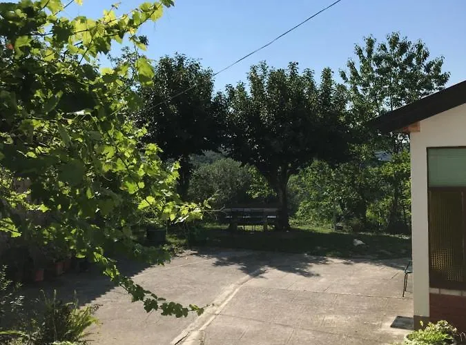 Nona Ervina 公寓 *